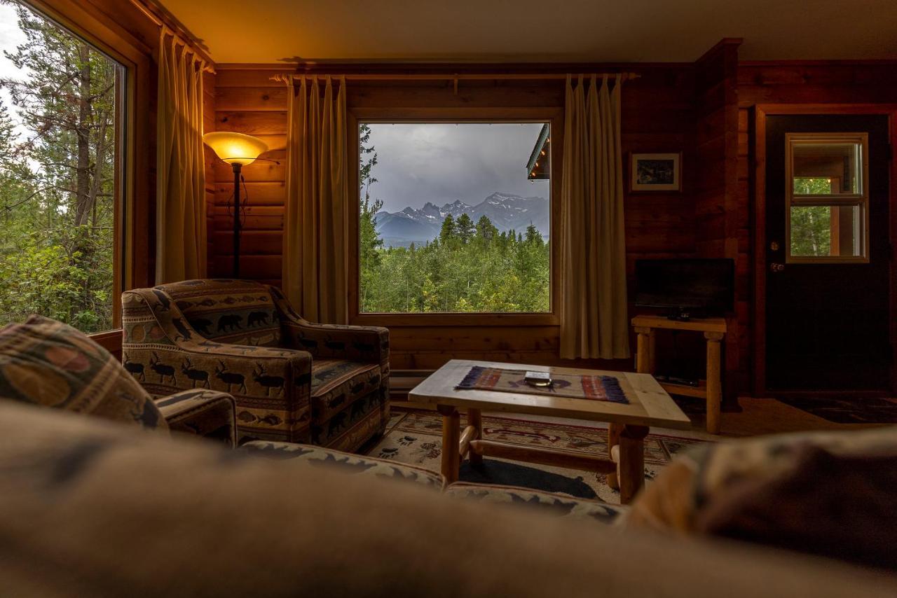 Mica Mountain & Log Chalet *